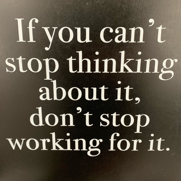 Meet your Posher, PoshPerks Christina @Freebies01 - Picture 4 of 11